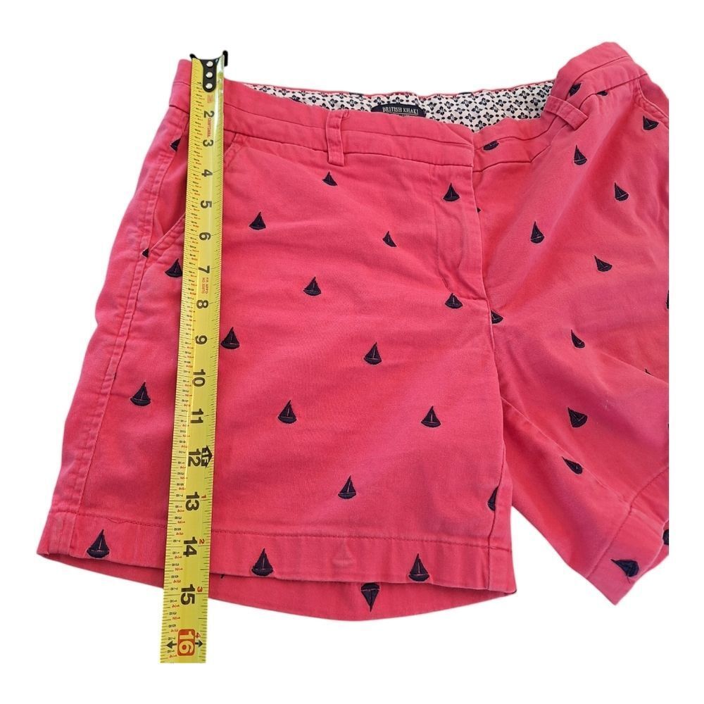 British Khaki Pink Shorts Embroidered Sailboats Cotton Stretch size 6 Pockets - Picture 9 of 12